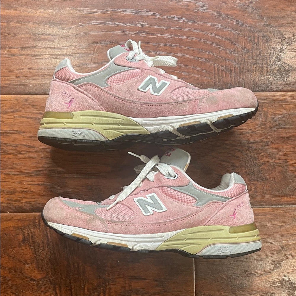 New Balance Pink and Gray 993 breast cancer awareness size 8